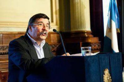 Mart�nez pidi� datos por el DNI con chip