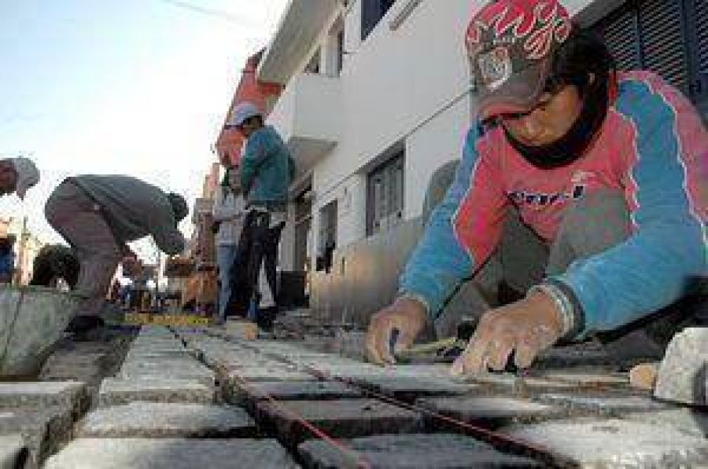 El Estado Municipal concluy� con 12 frentes de obra de cord�n cuneta .