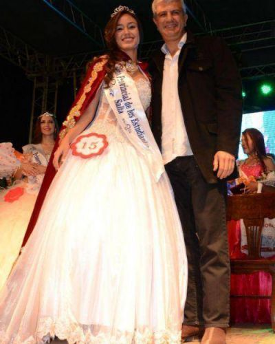 Salta: La nueva reina provincial de los estudiantes es de San Mart�n