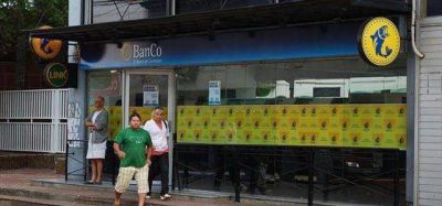 ENSARTADOS: Asalariados correntinos tienen comprometidos 4 salarios en pr�stamos