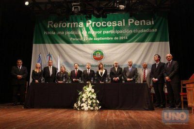 Se implement� en Paran� y rige en toda la provincia el nuevo C�digo Procesal Penal