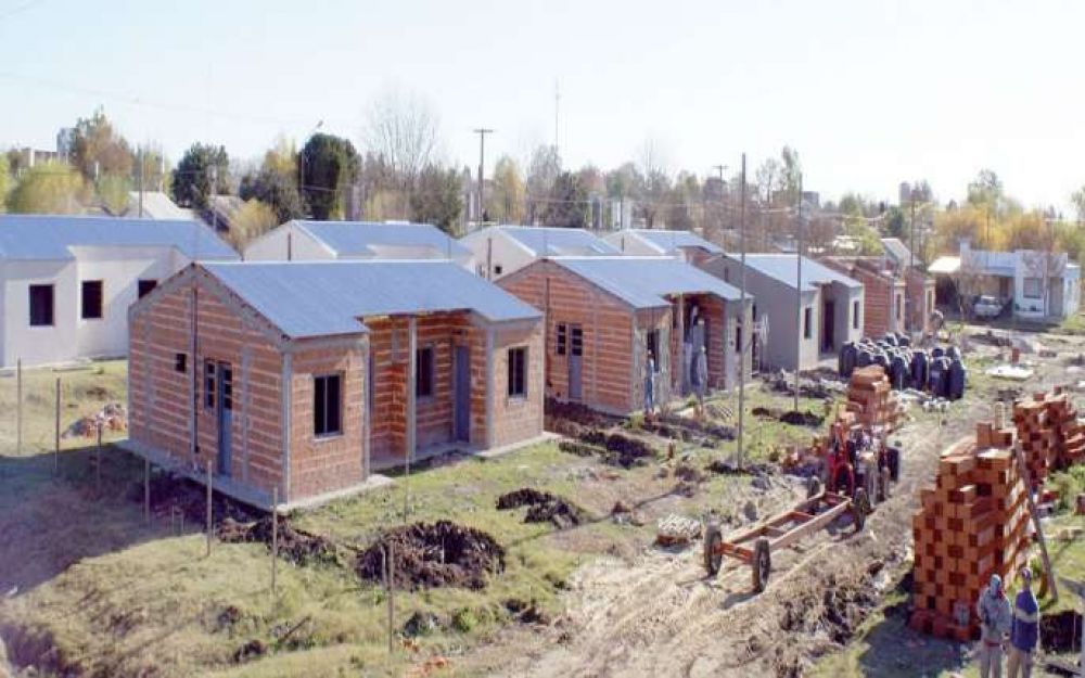 Licitar�n la construcci�n de 350 casas para la ciudad