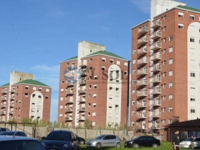 Ocuparon torres en Ezpeleta