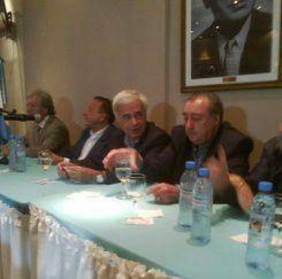 Jos� Manuel de la Sota present� proyecto nacional en Quilmes