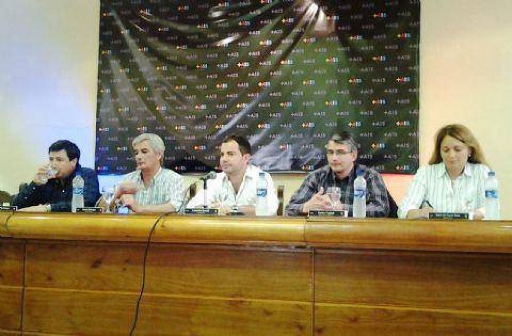 Encuentro del Frente Renovador con representantes de toda Segunda Secci�n