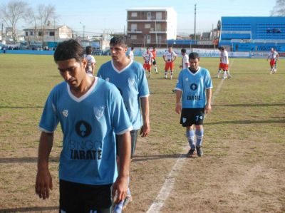 CADU VOLVI� A PERDER COMO VISITANTE
