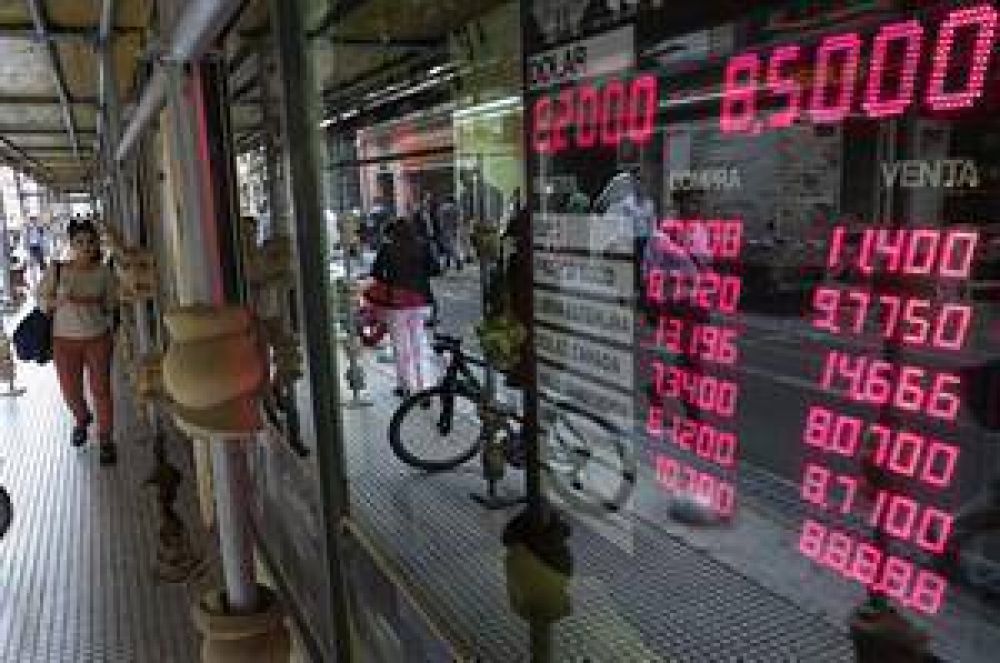 D�lar: sigue la corrida y bate r�cords en todas las cotizaciones