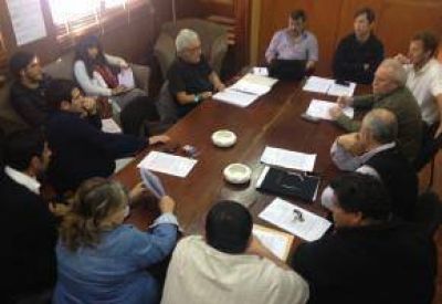 El Comit� de Crisis volver� a reunirse para definir Comisi�n Investigadora o pedido de renuncia a Guacone