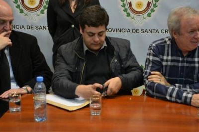 Apertura de licitaci�n para la adquisici�n de un cami�n cisterna para bomberos