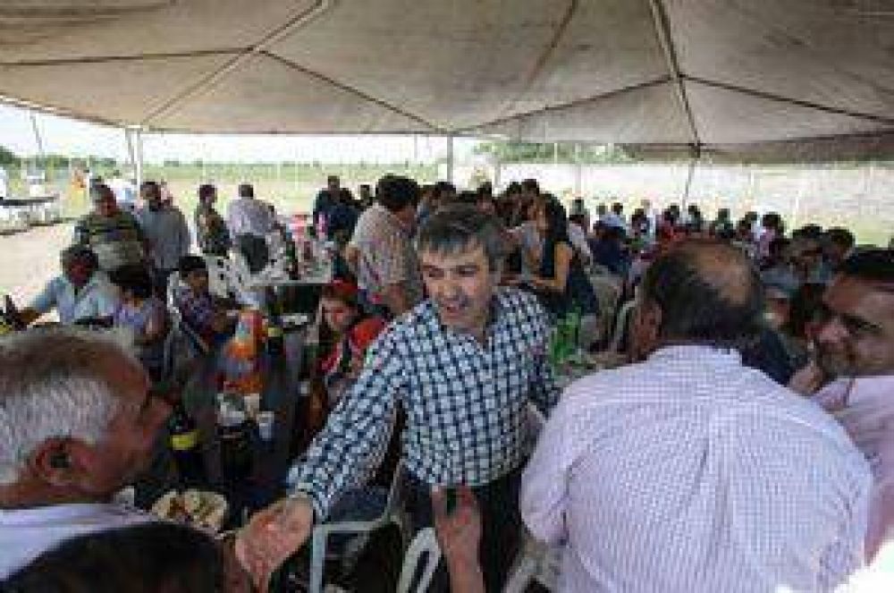 Cano: �Queremos llegar al Gobierno para terminar con los privilegios�