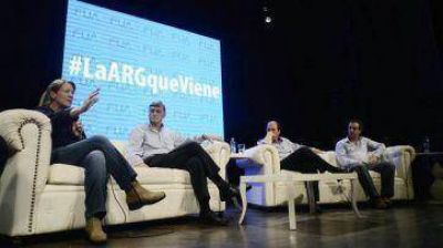 2015: uno se lanza y la otra se baja