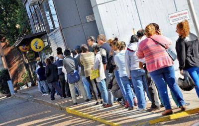 Desde el 25, Provincia paga septiembre a 70 mil activos y pasivos en tres d�as