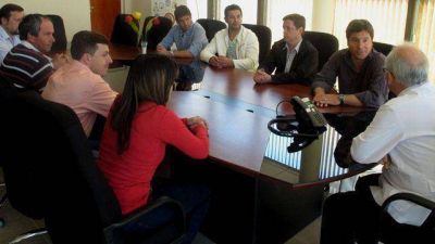 Zavallo dice que el gobierno �se olvid� de la salud p�blica�