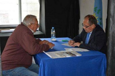 El Intendente en tu barrio: Descalzo recibi� a los vecinos de San Alberto