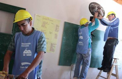 El Municipio ya instal� 200 ventiladores en 18 colegios