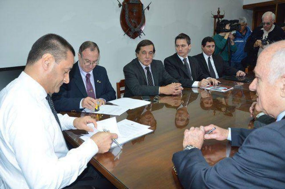 Larra�aga quiere dejar un proyecto de centro a cielo abierto antes de terminar la gesti�n