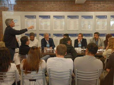 Tan�s no descart� la expropiaci�n de terrenos para solucionar el conflicto de las viviendas del Spunc