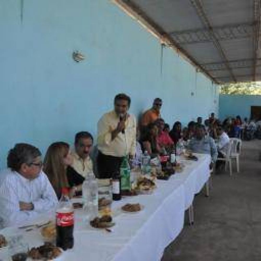 Beder y su futuro: �La gente me pide que siga siendo gobernador�