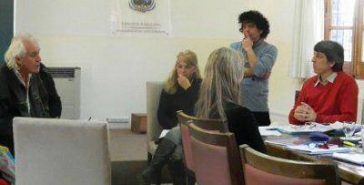 M�sicos exigieron a concejales que se extienda el horario para tocar