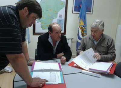 Adjudican licitaciones de obras en San Juli�n y Punta Loyola