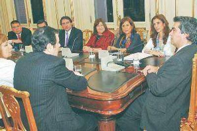 Profesionales y referentes de la salud respaldaron la iniciativa