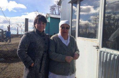 La legisladora Andrade visit� la obra de la Hermana Carla en Tolhuin