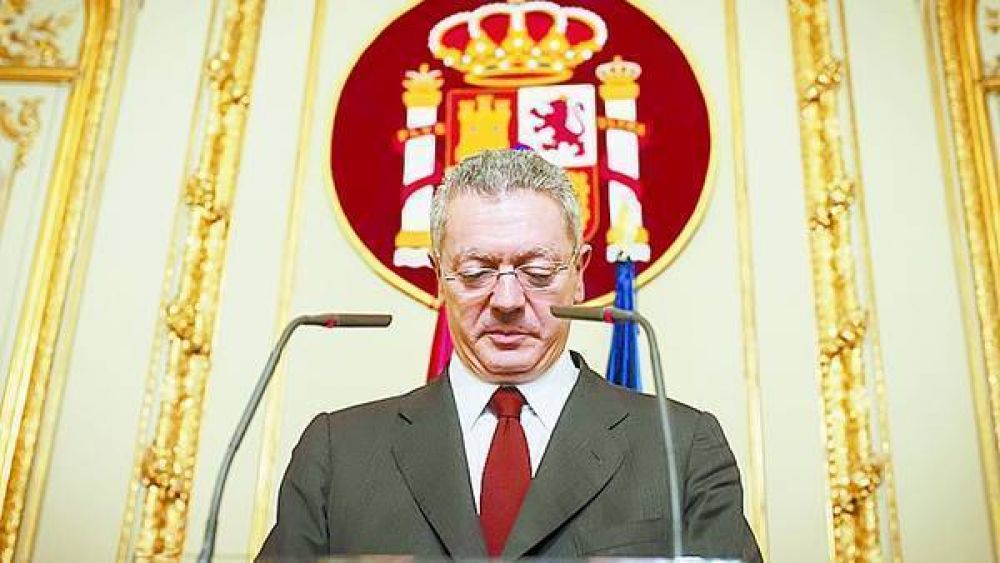 El primer efecto: la renuncia del ministro de Justicia