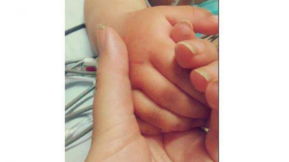 Mejora la beba que pas� 80 horas con su mam� muerta