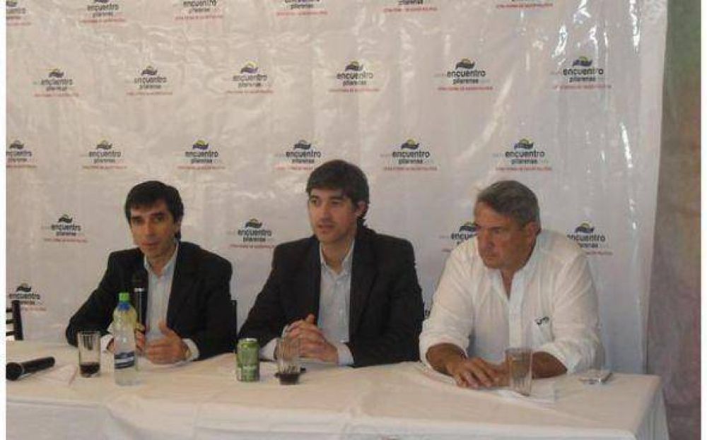 Z�ccaro: �Me sorprendi� que Lagomarsino se sume al Frente Renovador�