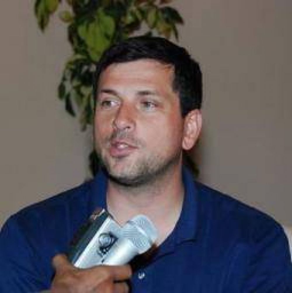 Bordagaray sali� a despegarse pol�ticamente de Minuzzi y Yoma