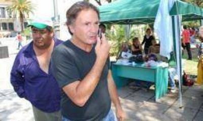 Gremios disidentes reclaman un aumento de $1.000 en octubre