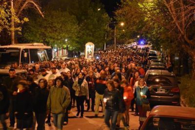 Comenz� la fiesta mariana y se espera una multitud para honrar a la Virgen