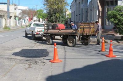 Bacheo en calles de la ciudad