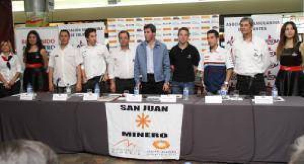 El encanto sigue rugiente