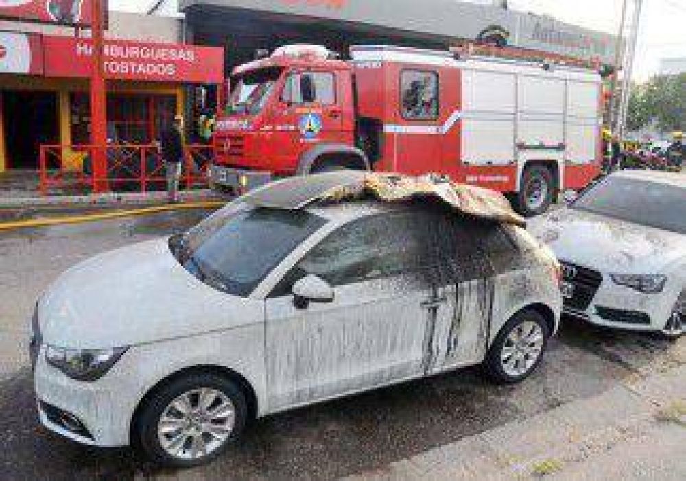 Incendio en concesionaria dej� p�rdidas millonarias 