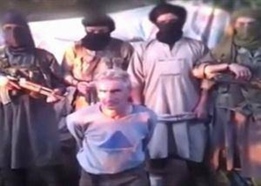 Otro mensaje jihadista: decapitan a un reh�n franc�s