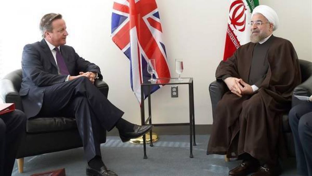 Hist�rico encuentro entre Cameron y Rohani