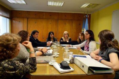 Referentes del INET y educaci�n mantuvieron una mesa de trabajo