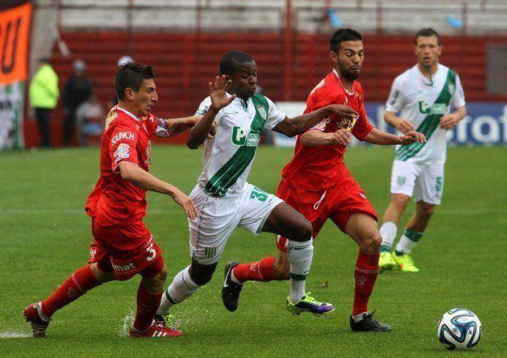 Hurac�n venci� a Banfield por penales y est� en cuartos