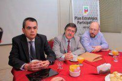 En 2012, Corrientes recibi� $ 787 por habitante, mientras que Chaco, $ 2.724