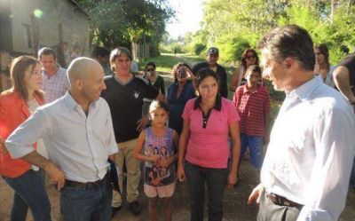 El concejal Nicol�s Ducot� inaugura local del PRO