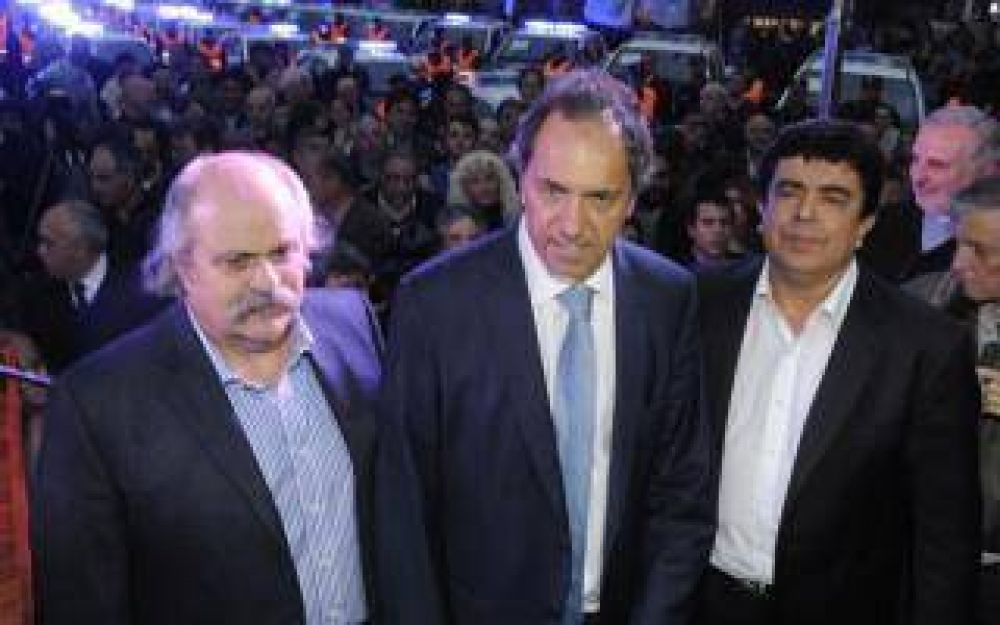 La Matanza: Scioli entreg� 100 patrulleros tras graves incidentes en una comisar�a