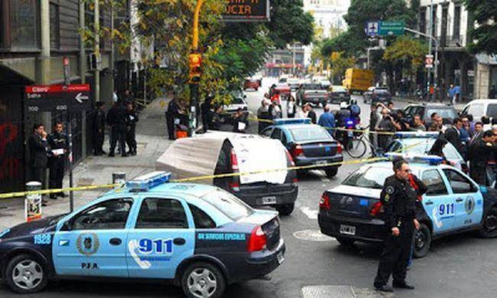 Escapaban de un asalto y matan a un pibe de 13 a�os