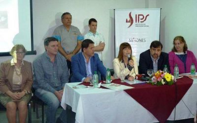 El IPS cubrir� implantes y pr�tesis dentales