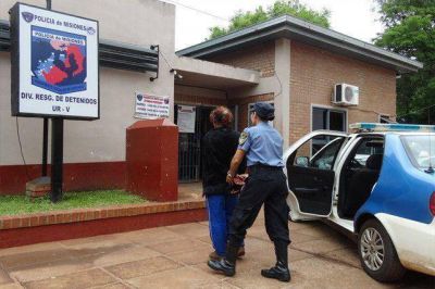 Detuvieron a una mujer que habr�a ingresado a robar y se qued� dormida