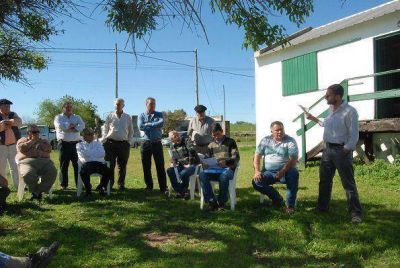 La Gobierno provincial se comprometi� a realizar la limpieza del arroyo Sagastume