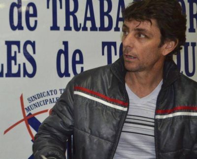 Claudio Lencina le contest� al Intendente