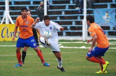 El Gallito pic� al Rojo