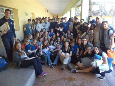 Un grupo misionero del Colegio Cervantes parti� hacia Vichigasta