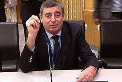 Cimadevilla desafi� a Das Neves: �A pedir la nulidad del contrato de Cerro Drag�n�